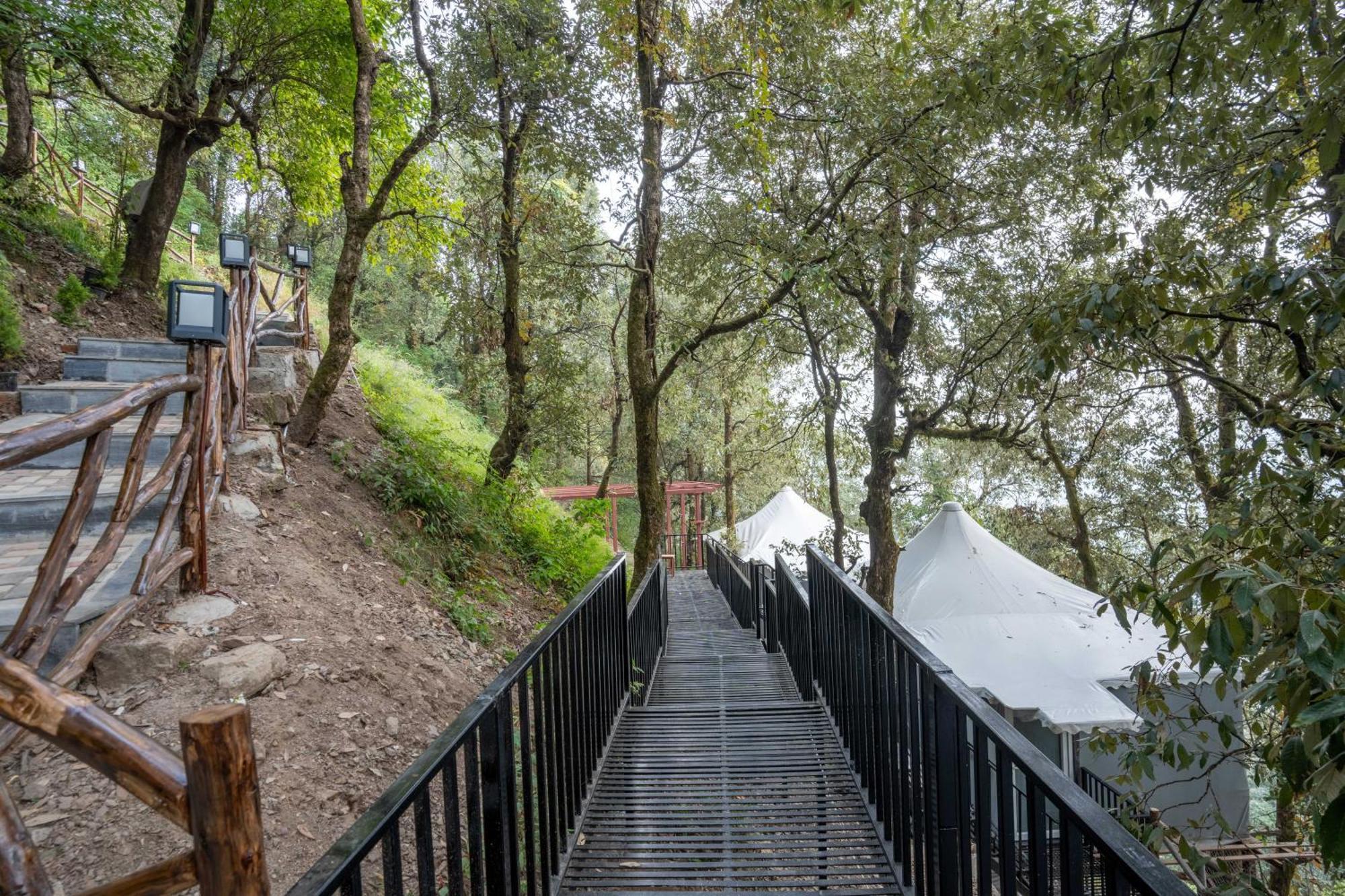 Hotel The Whispering Oaks Nainital Zewnętrze zdjęcie