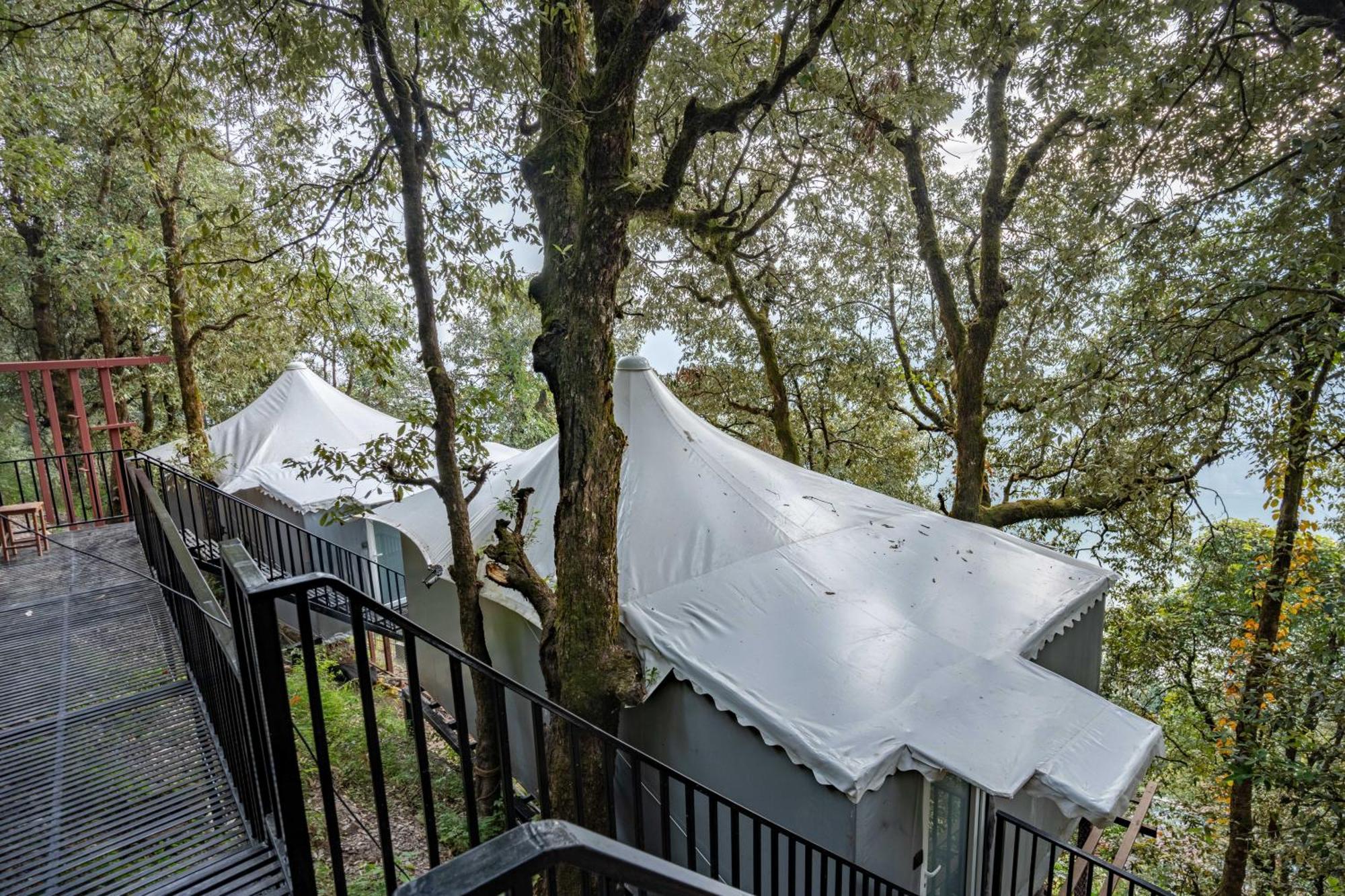 Hotel The Whispering Oaks Nainital Zewnętrze zdjęcie