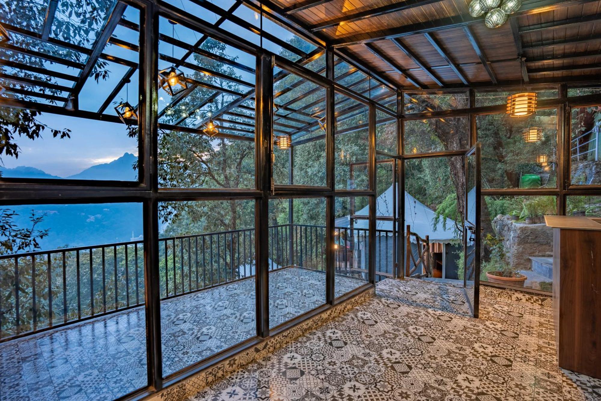 Hotel The Whispering Oaks Nainital Zewnętrze zdjęcie
